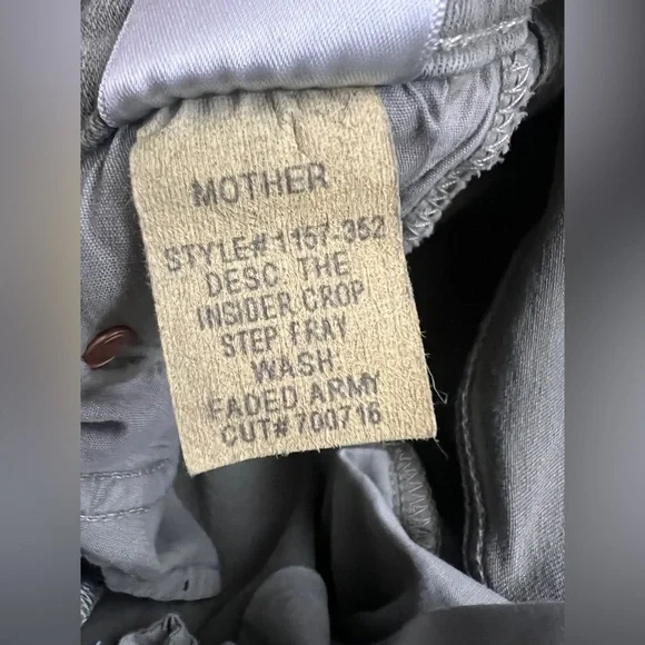 MOTHER- Insider Crop Step Fray - Picture 6 of 8